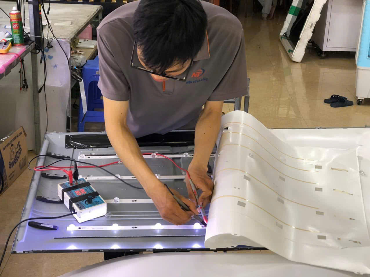 Dịch Vụ Sửa Chữa Tivi Quận 3 - Sửa Tivi Tại Nhà Quận 3 - Thay Màn Hình LED Tivi Quận 3